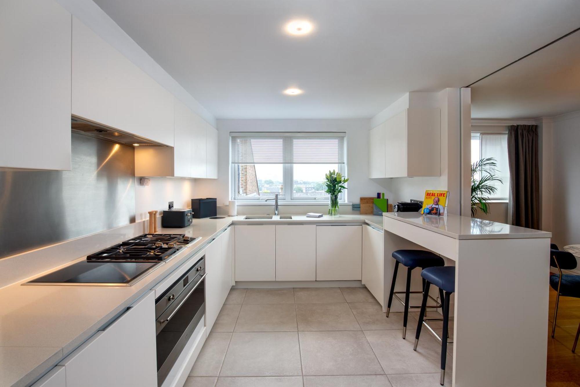 Monarch House - Serviced Apartments - Kensington London Exterior foto